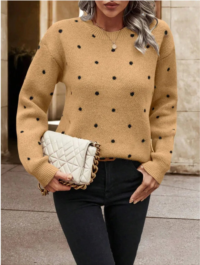 Magali | Pull doux à pois brodés