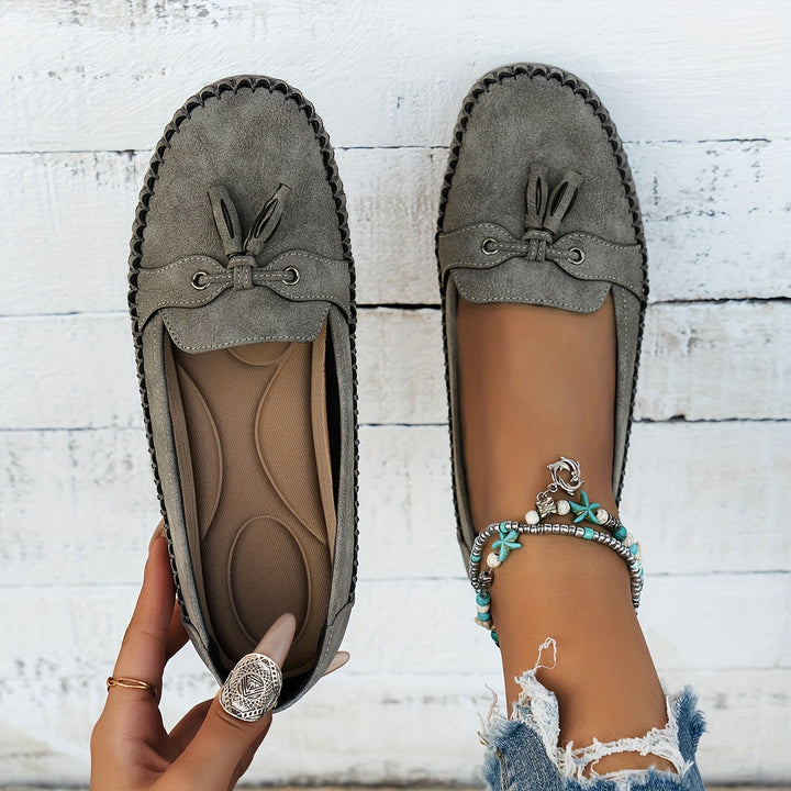 Nadine™ | Mocassins classiques avec détail pompons